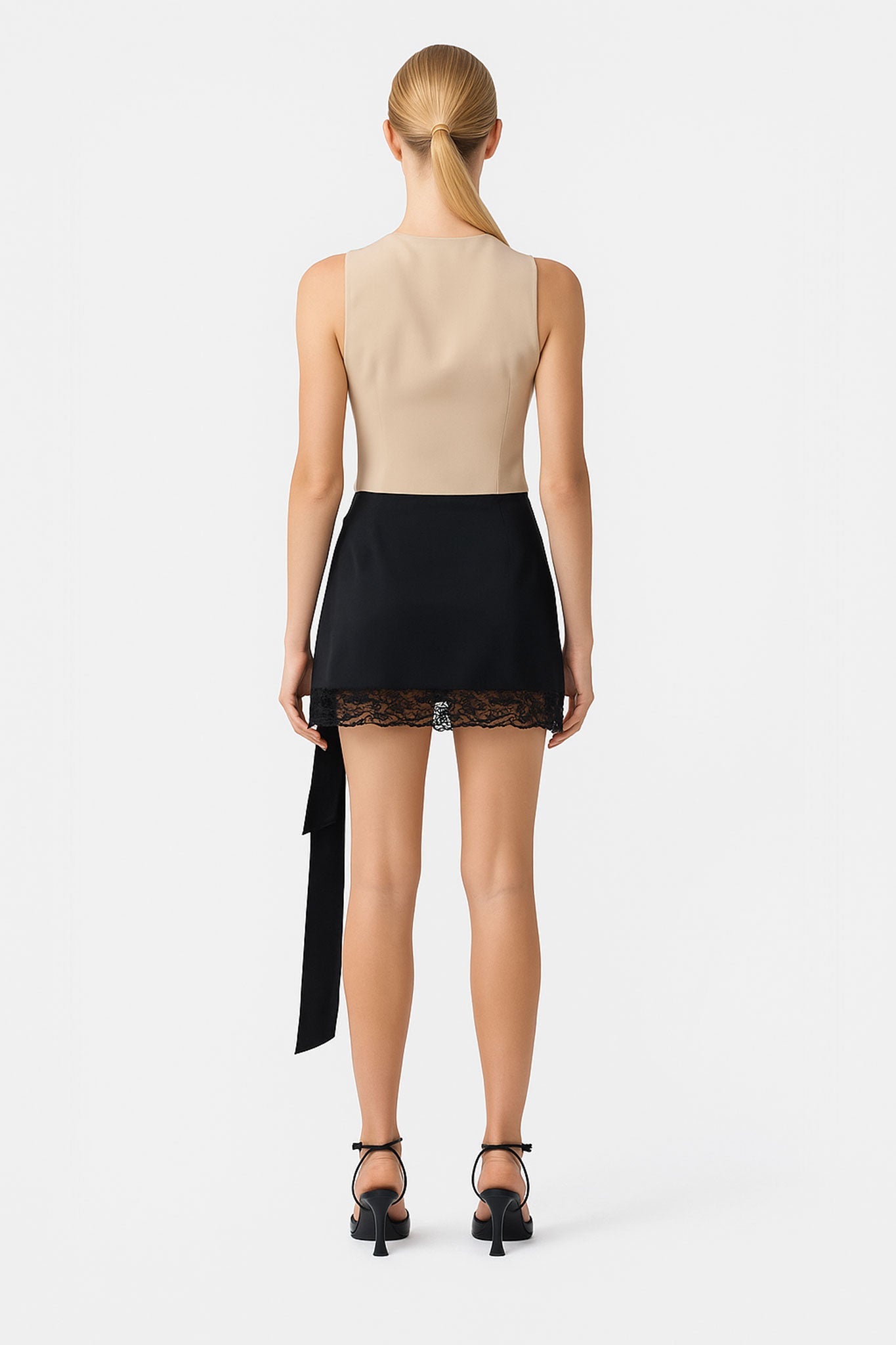 Jupe noire asymétrique en satin et dentelle - MISCIANO