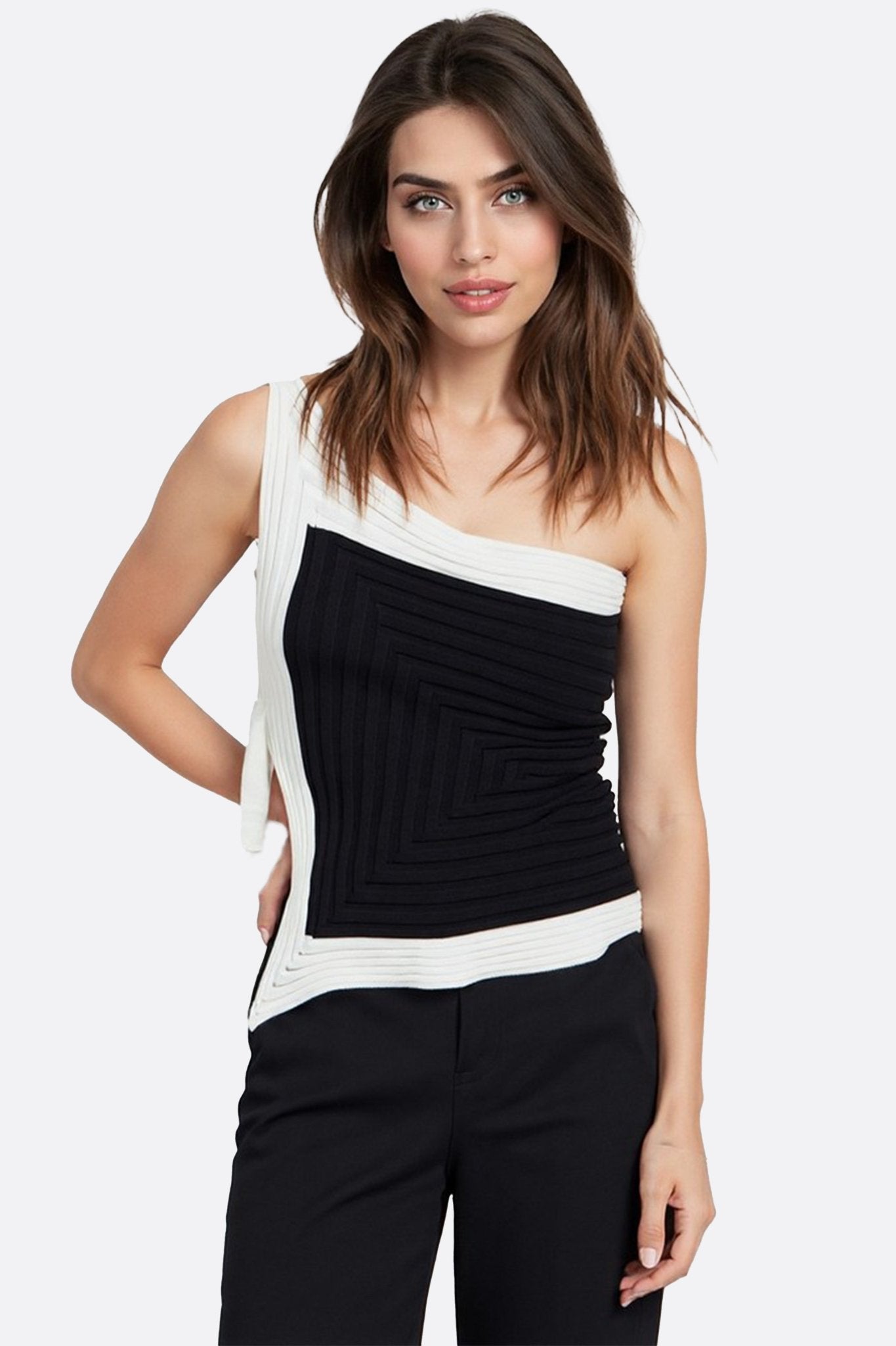 Top asymétrique noir et blanc à design graphique - MISCIANO