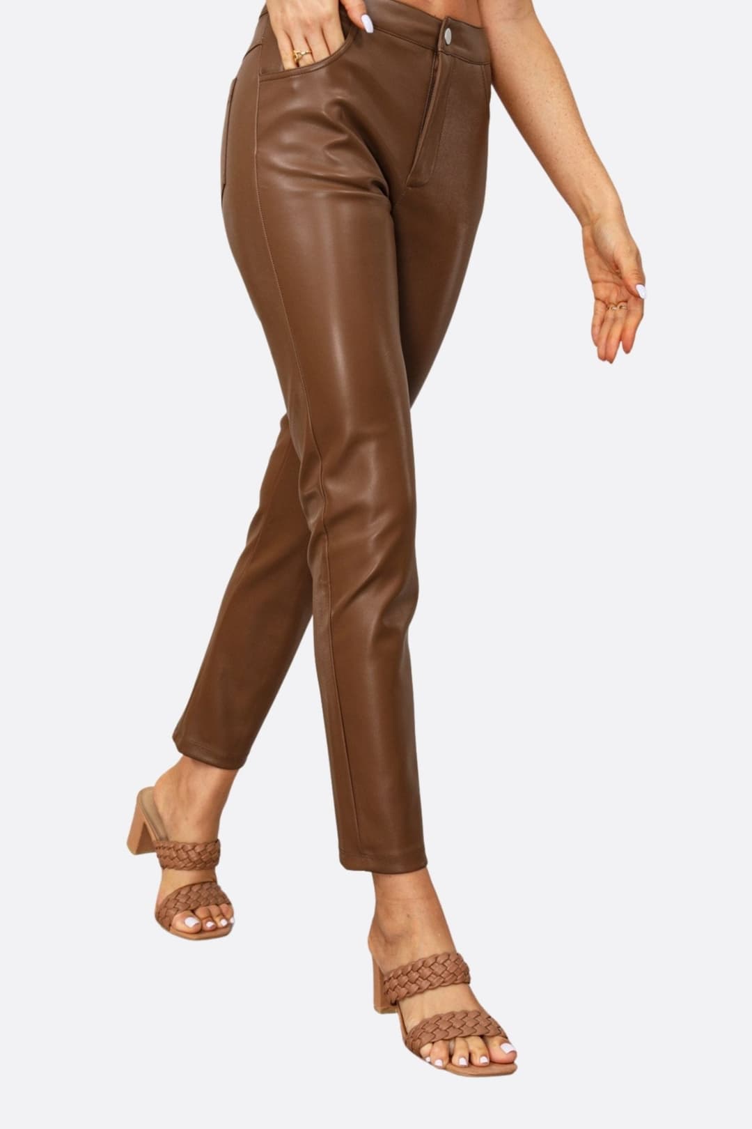 Pantalon en simili cuir camel Misciano, coupe actuelle et matière souple