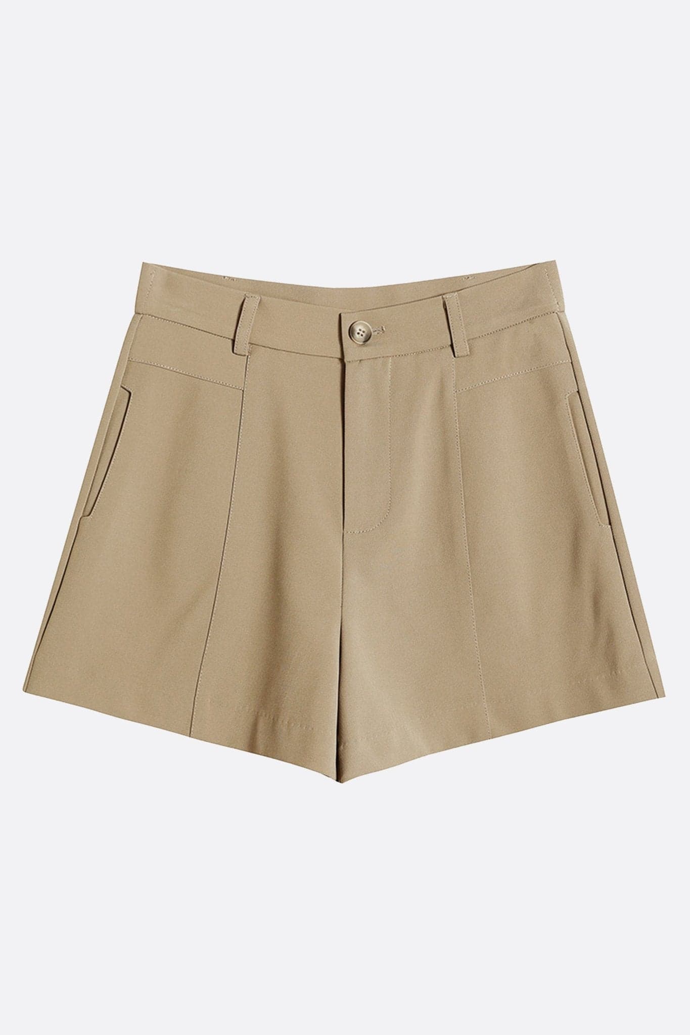 Short beige a vita alta con pinces, chic ed eleganti, perfetti per un outfit estivo raffinato