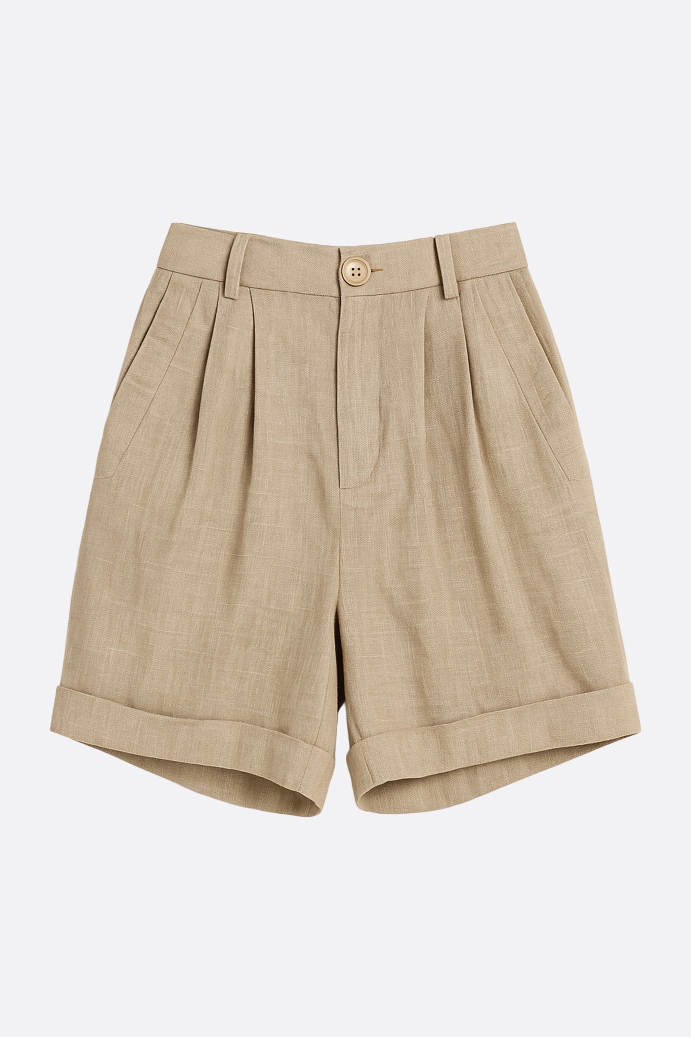 Beige high waisted linen shorts, perfect for an elegant summer outfit, to wear on various occasions.