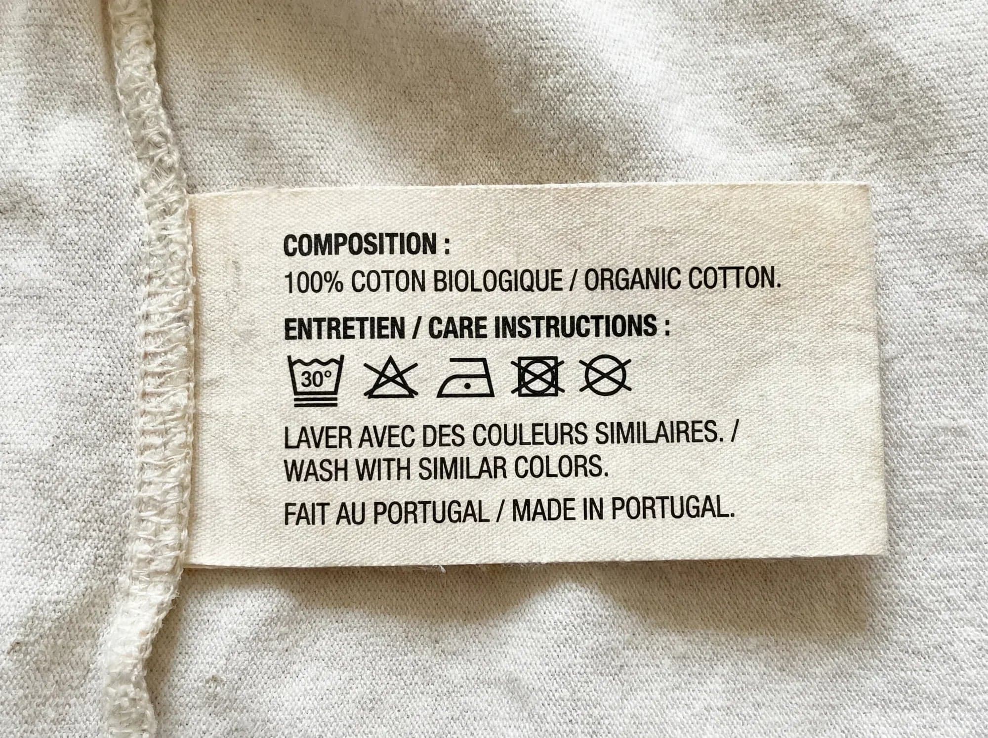 Décriptage dune étiquette textile avec composition : Guide Misciano