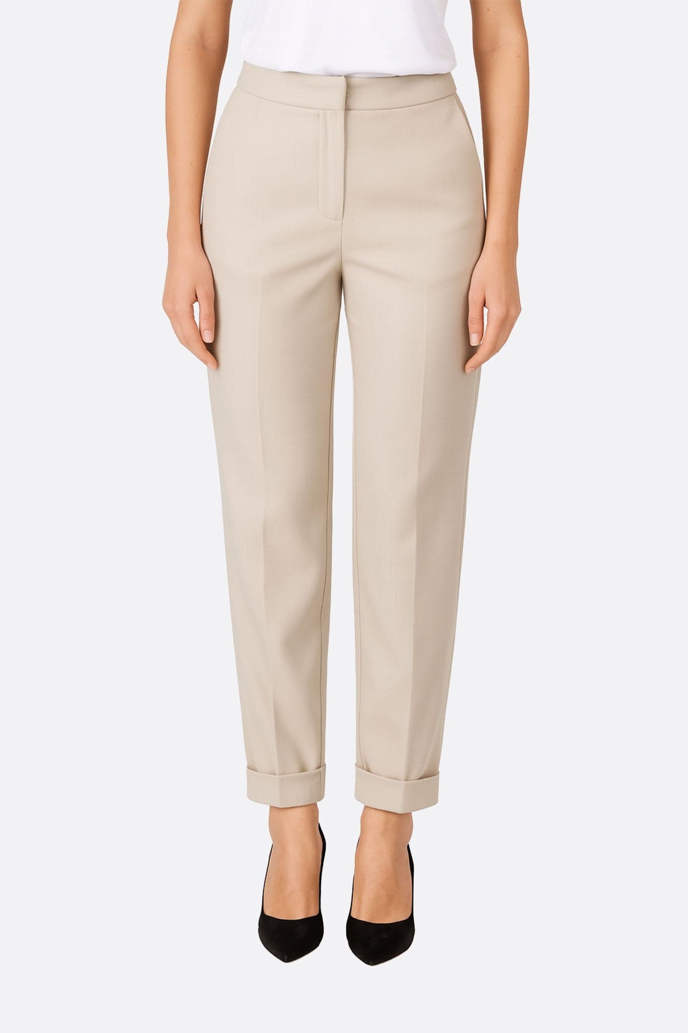 Chic fließende beige Hose aus Baumwoll-Viskose-Mischung, perfekt für einen eleganten Look im Büro oder am Abend.