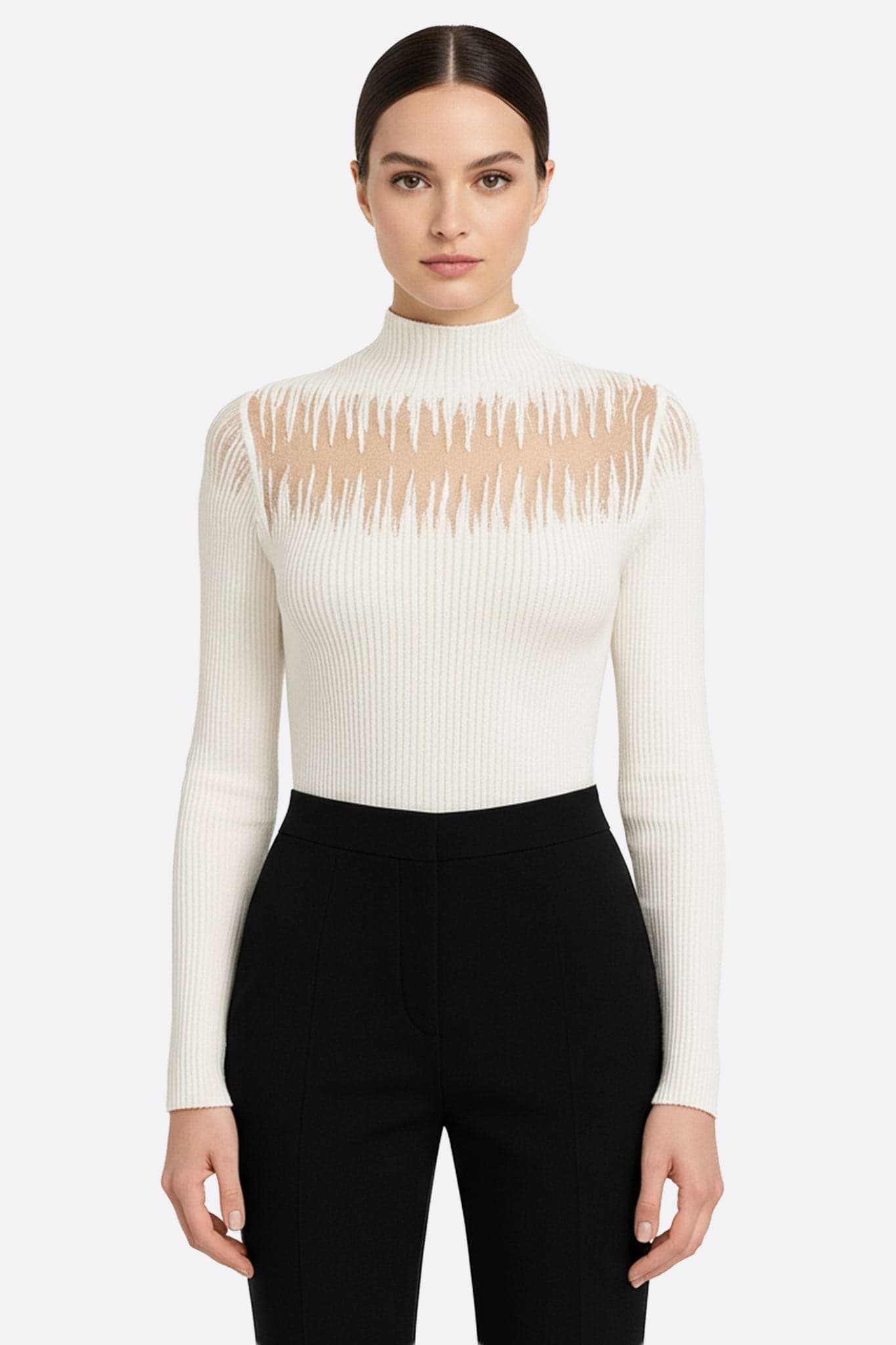 Eleganter Pullover in weißer Rippstrick-Optik mit transparentem nackten Einsatz, perfekt für einen schicken Alltagslook.
