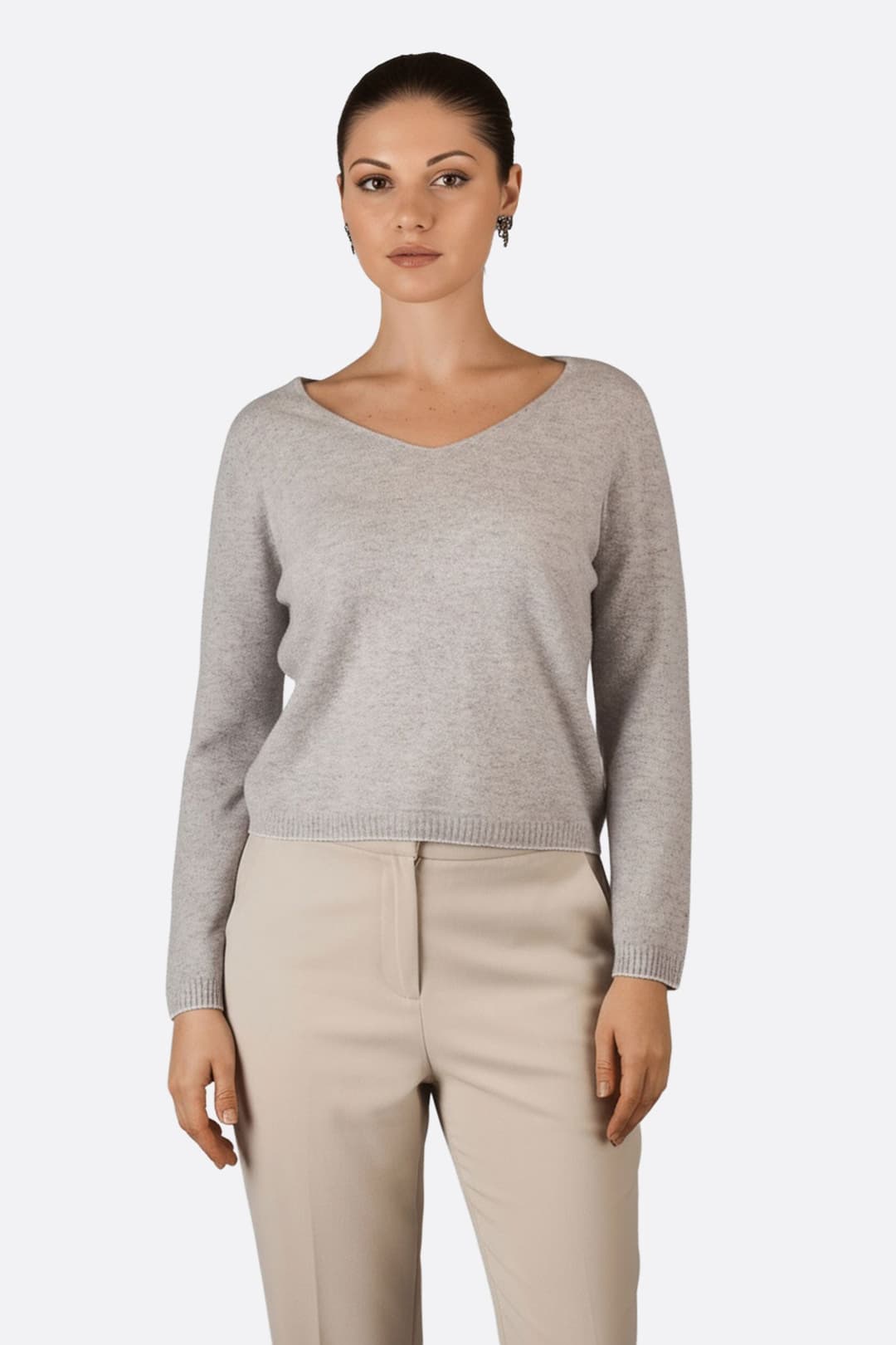 Grey merino wool and cashmere sweater with contrasting details