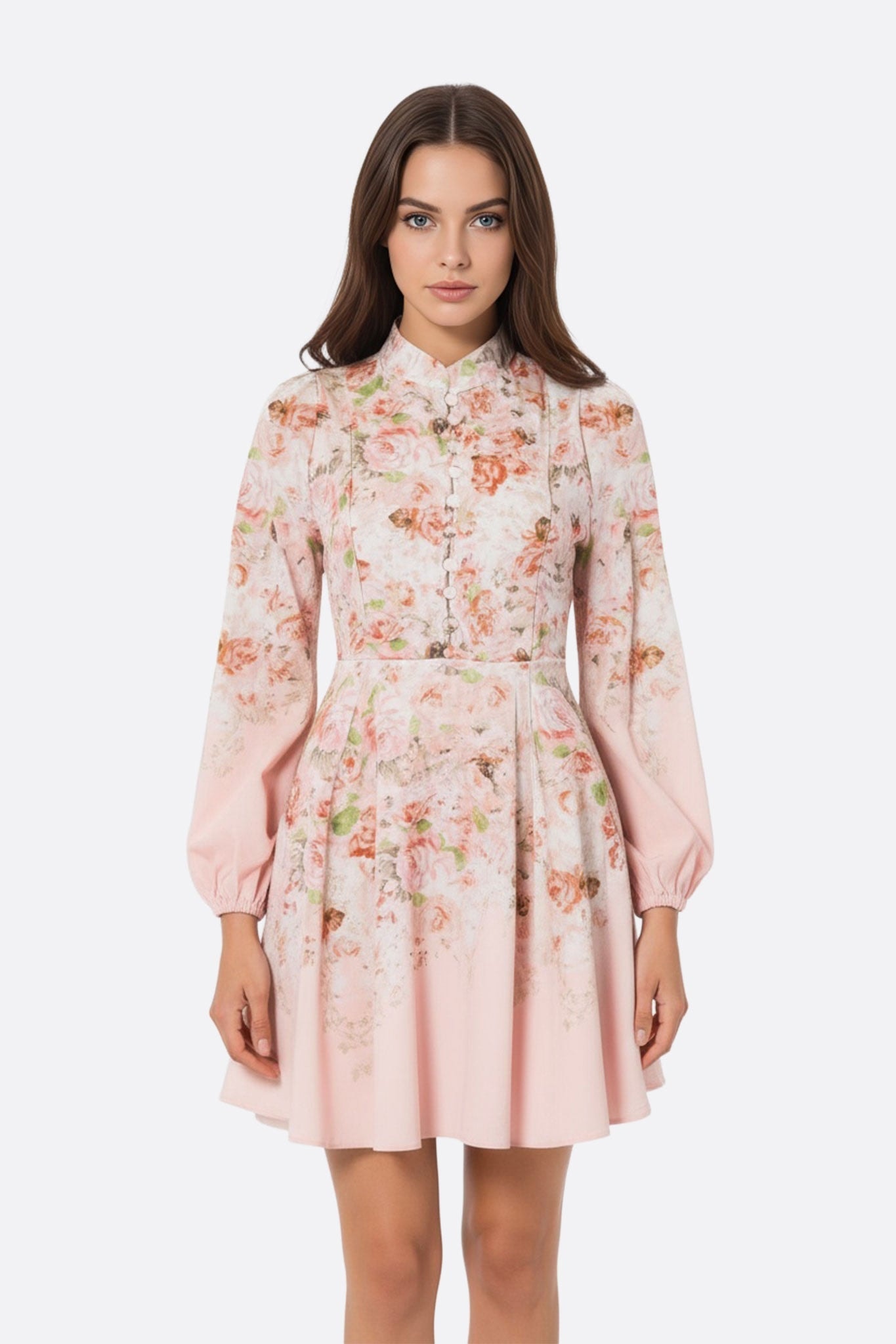 Detail of the puffed sleeves of the short rose floral dress, ideal for an elegant spring occasion.