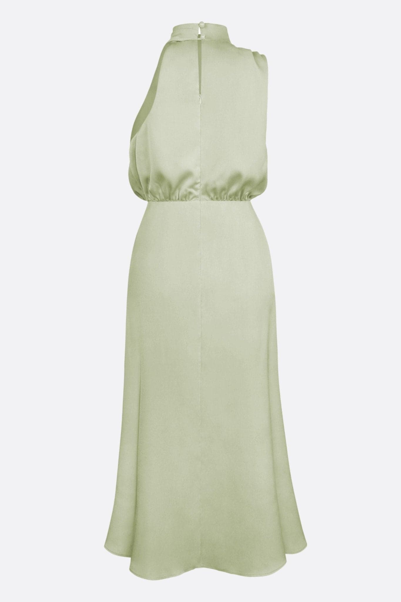Détail du dos de la robe longue vert sauge, mettant en avant la texture fluide et la taille cintrée pour un look chic.