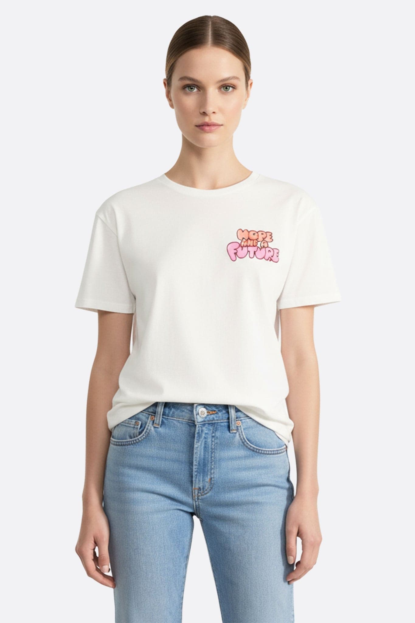 Weißes Oversize-T-Shirt aus Baumwolle mit inspirierender Botschaft, ideal für einen eleganten und positiven Look im Alltag.