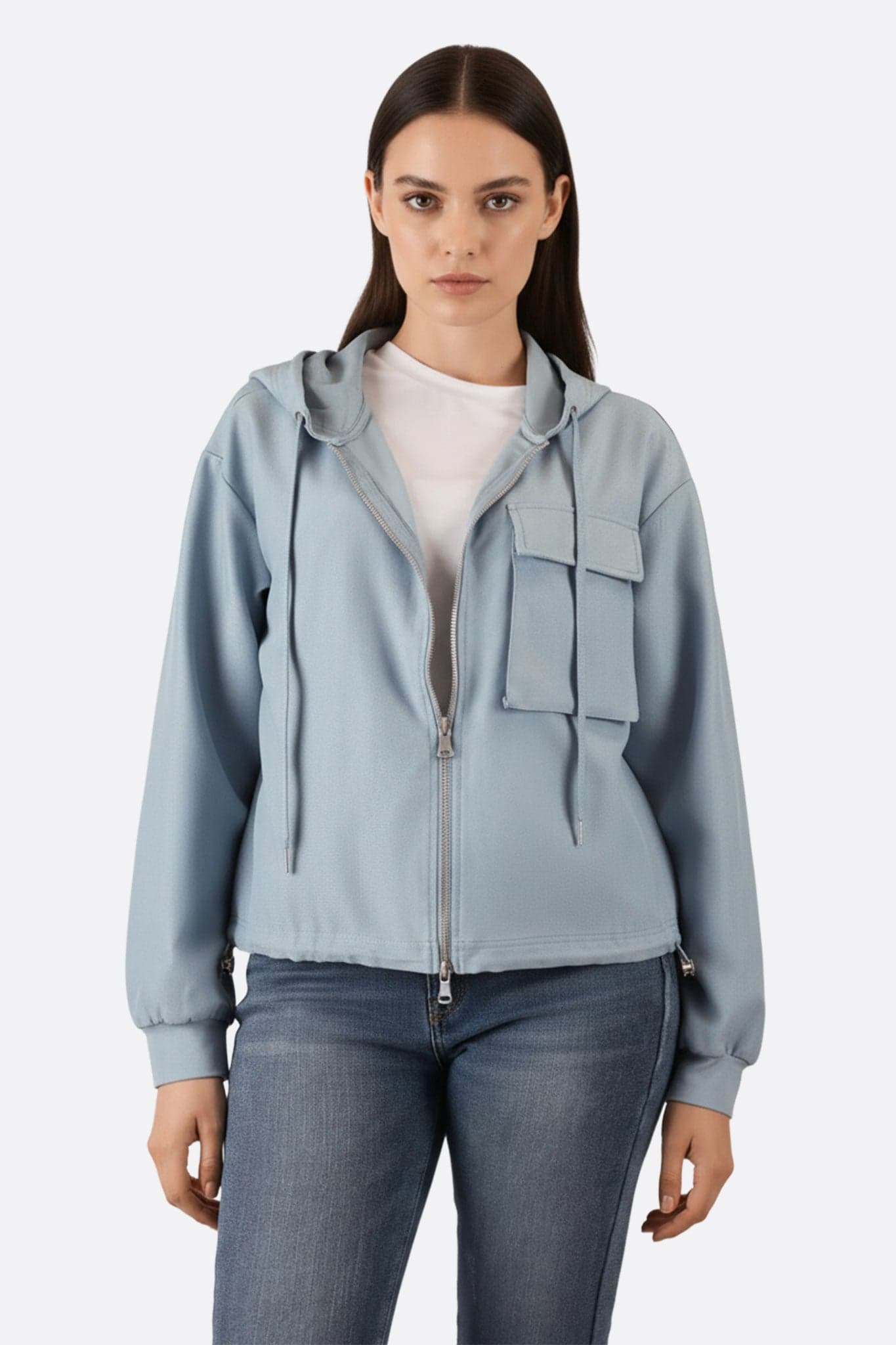 Sportliche Damenjacke mit Kapuze in Blau, ideal für lässige Anlässe und modernes Styling.