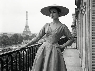 Audrey Hepburn et l'Art de l'Élégance Intemporelle