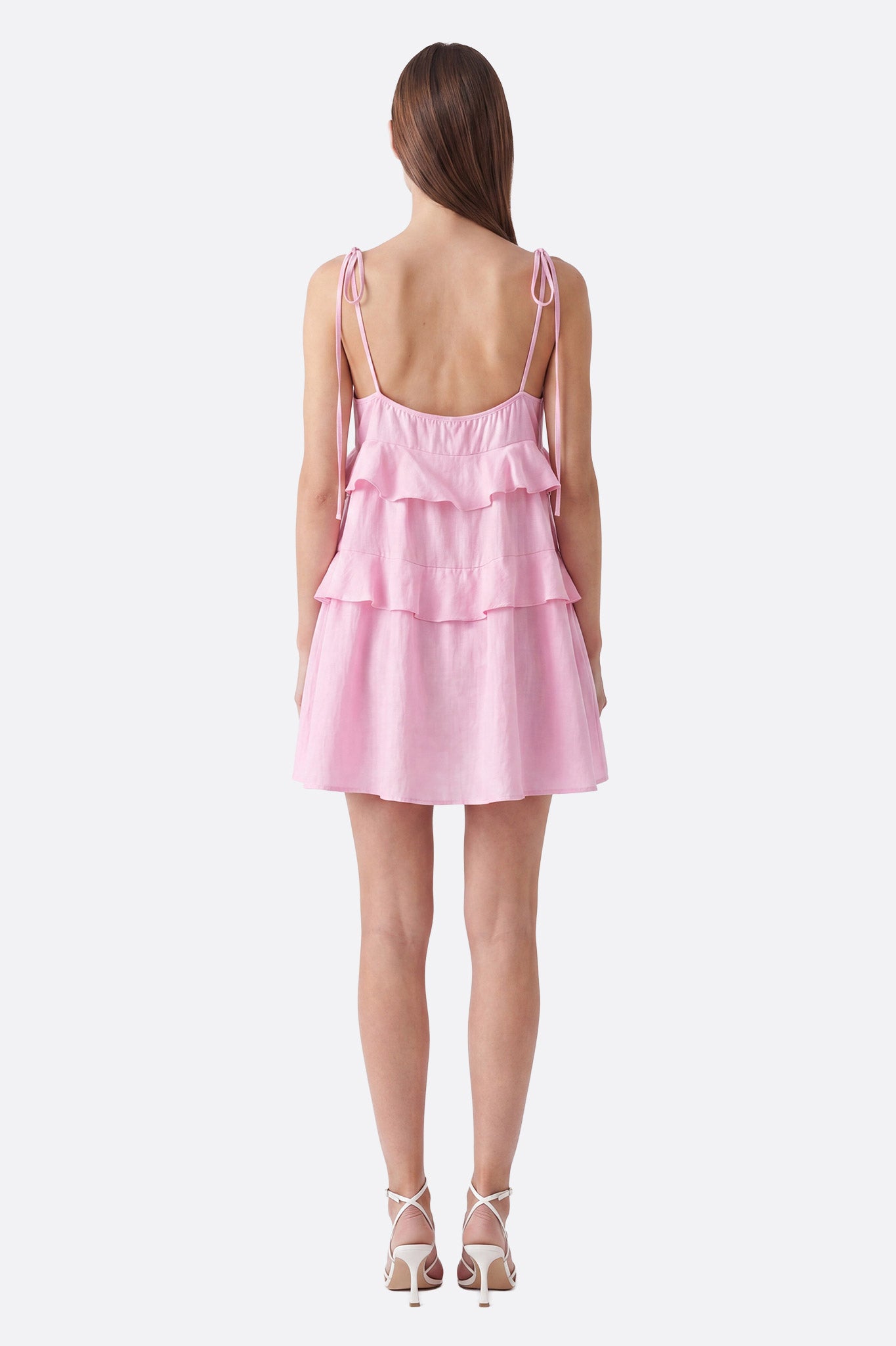 
Robe corta rosa con volant e spalline annodate



