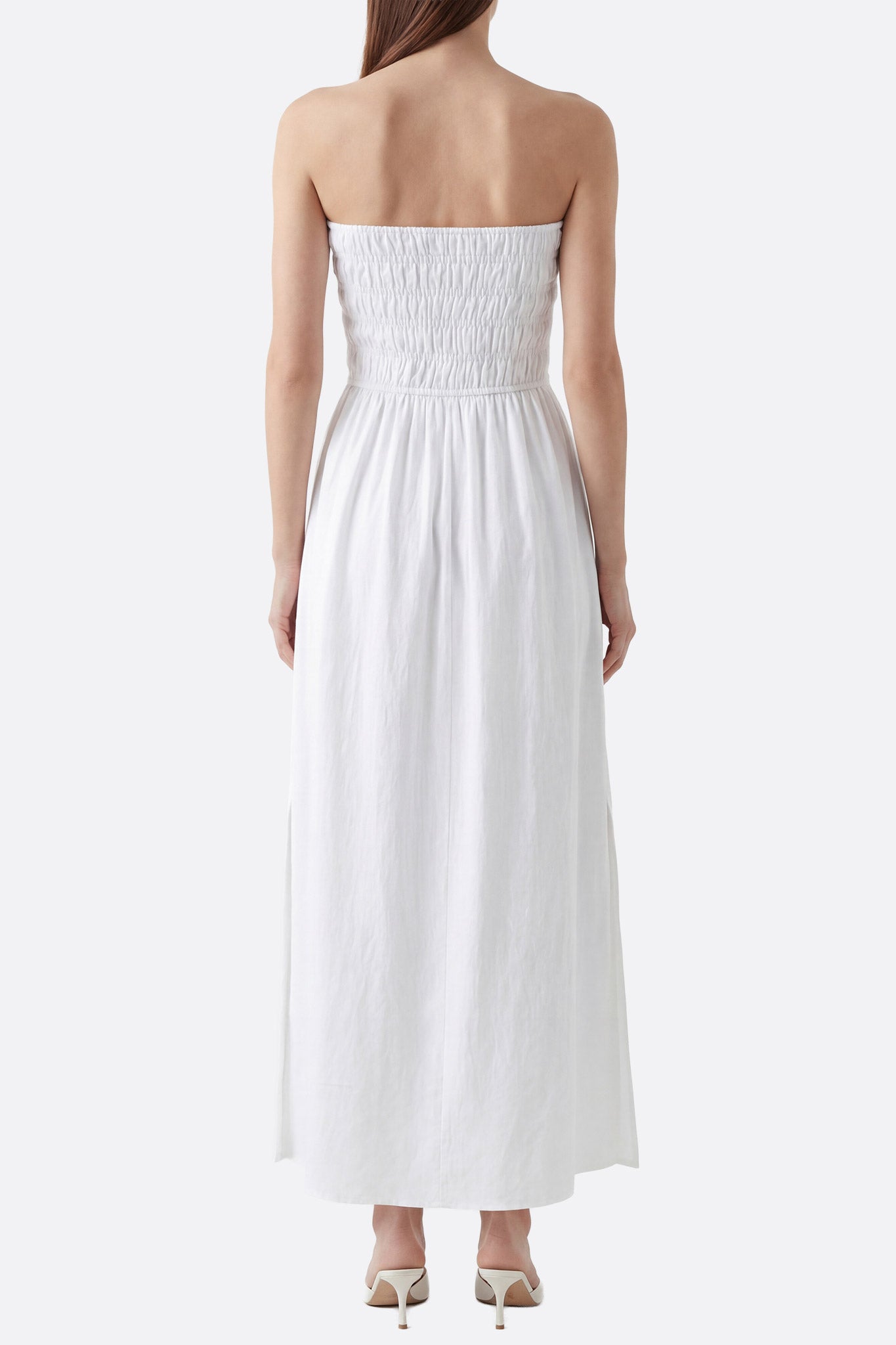 
Robe longue blanche fendue bustier smocké



