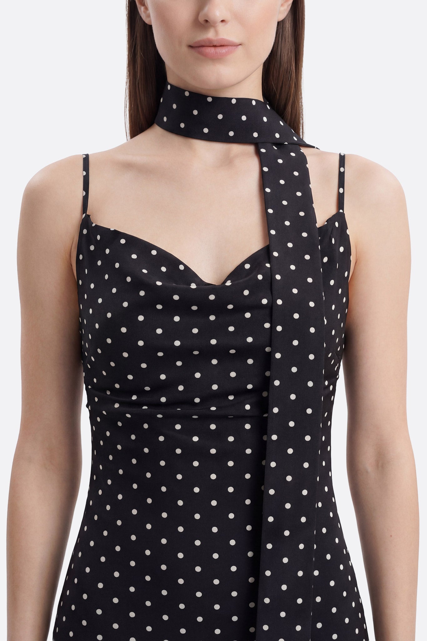 Robe midi noire à pois et bande amovible