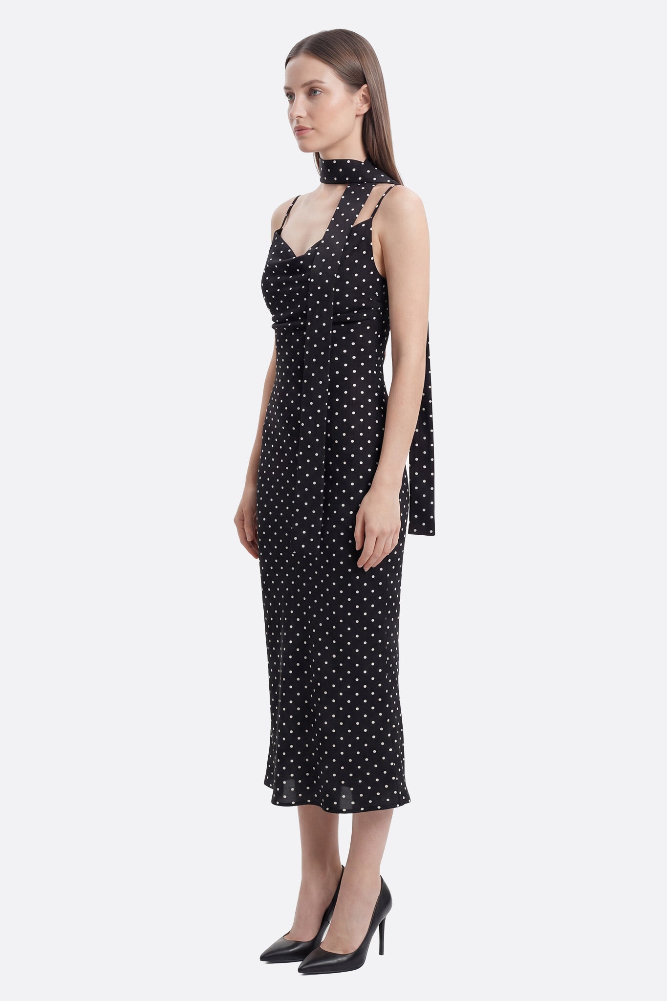 
Robe midi noire à pois et bande amovible



