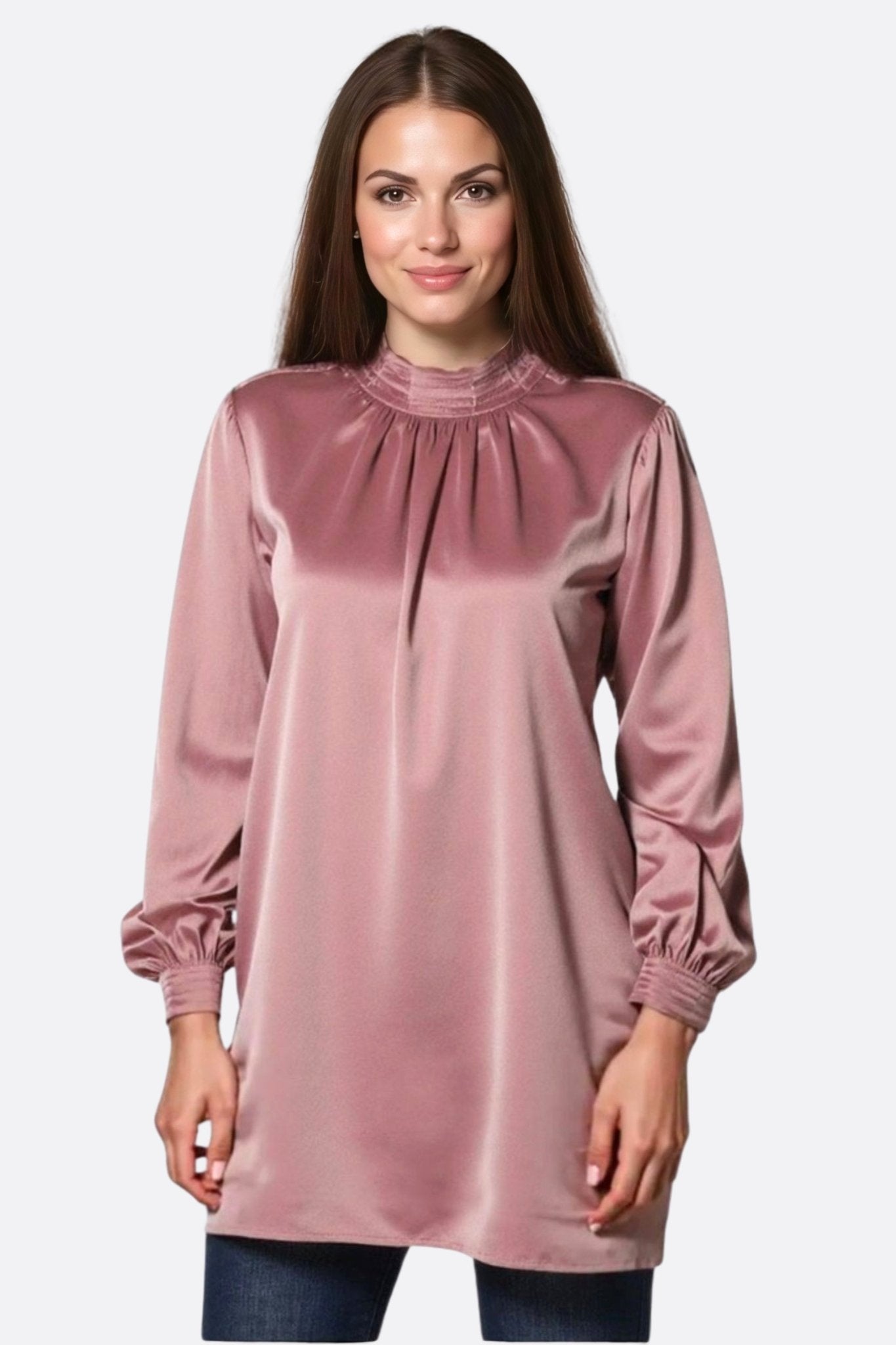 Blusa in raso rosa cipria a maniche lunghe