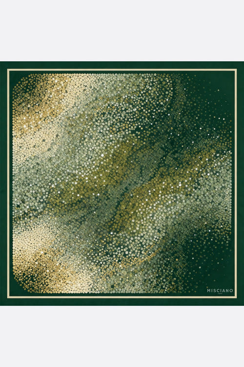 
Carré de soie Onde d’émeraude 90x90 cm, rayonnant de douceur, parfait pour sublimer une tenue chic au quotidien.



