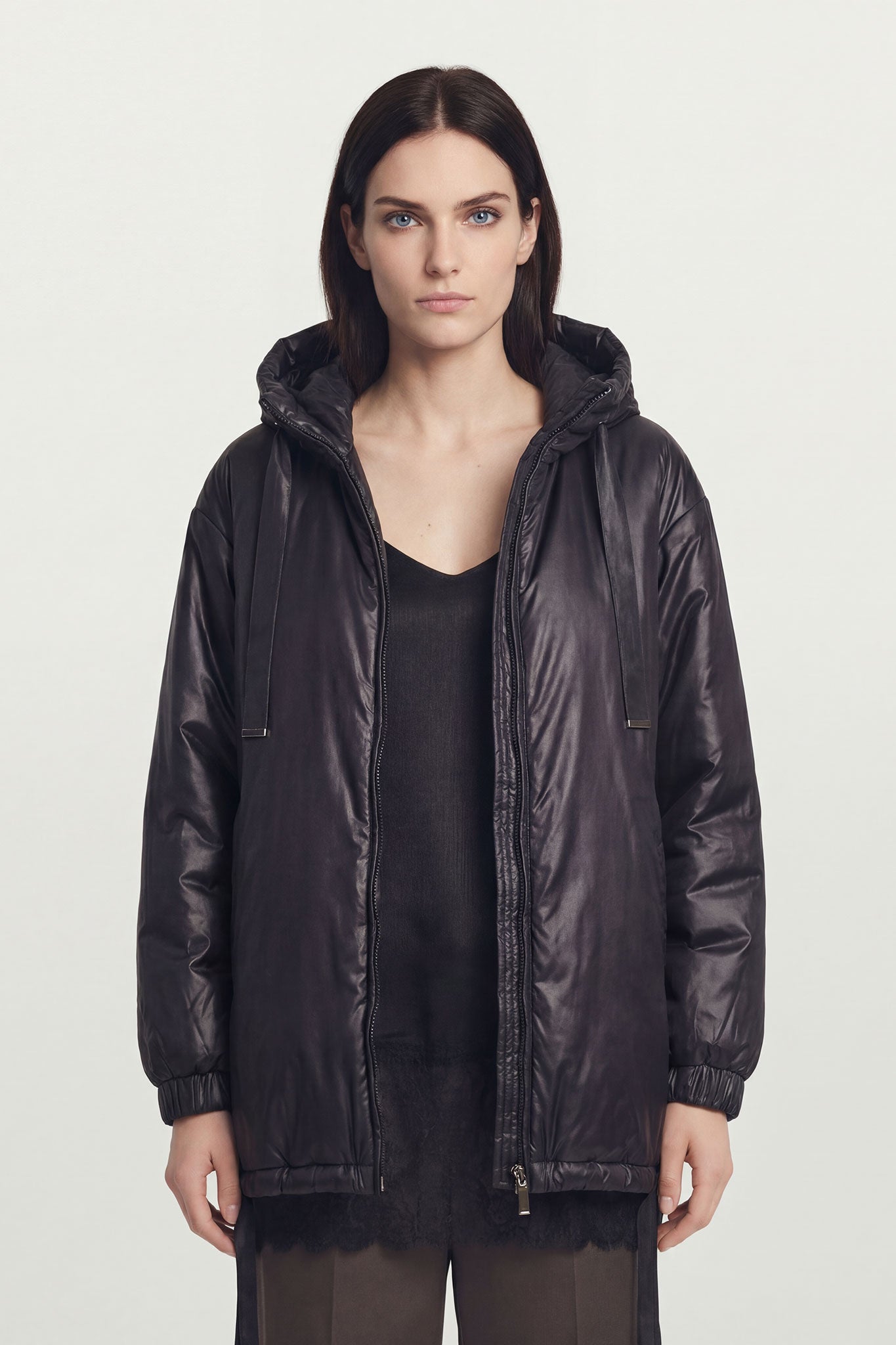 Doudoune noire matelassée à capuche et liens ajustables - Misciano