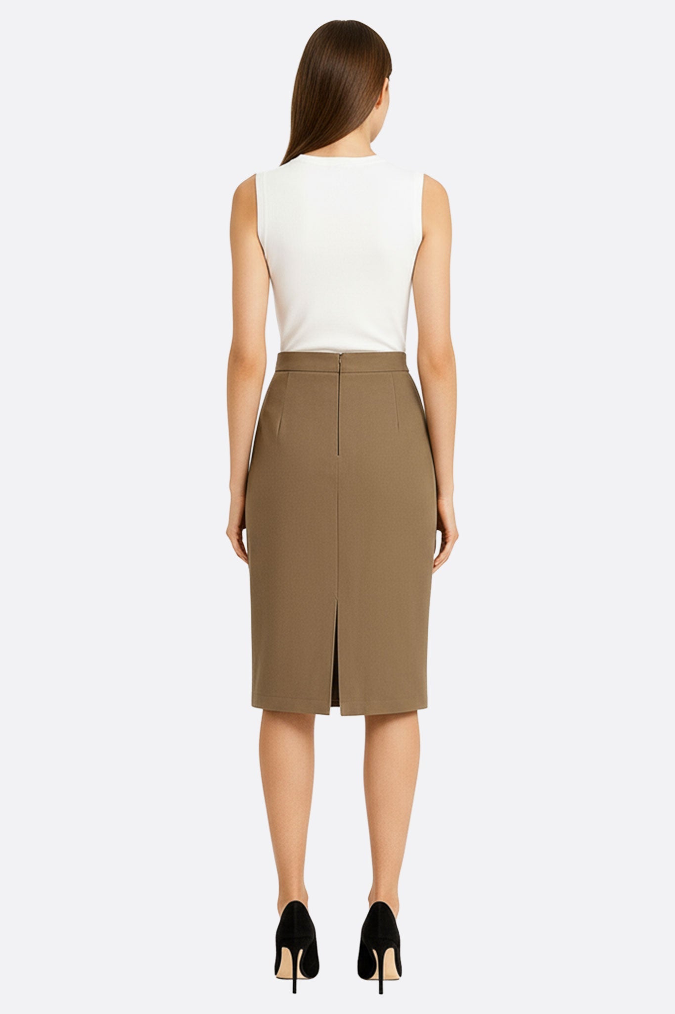 Falda lápiz taupe a la altura de la rodilla, con corte recto, abertura trasera y bolsillos, ideal para un look sofisticado.