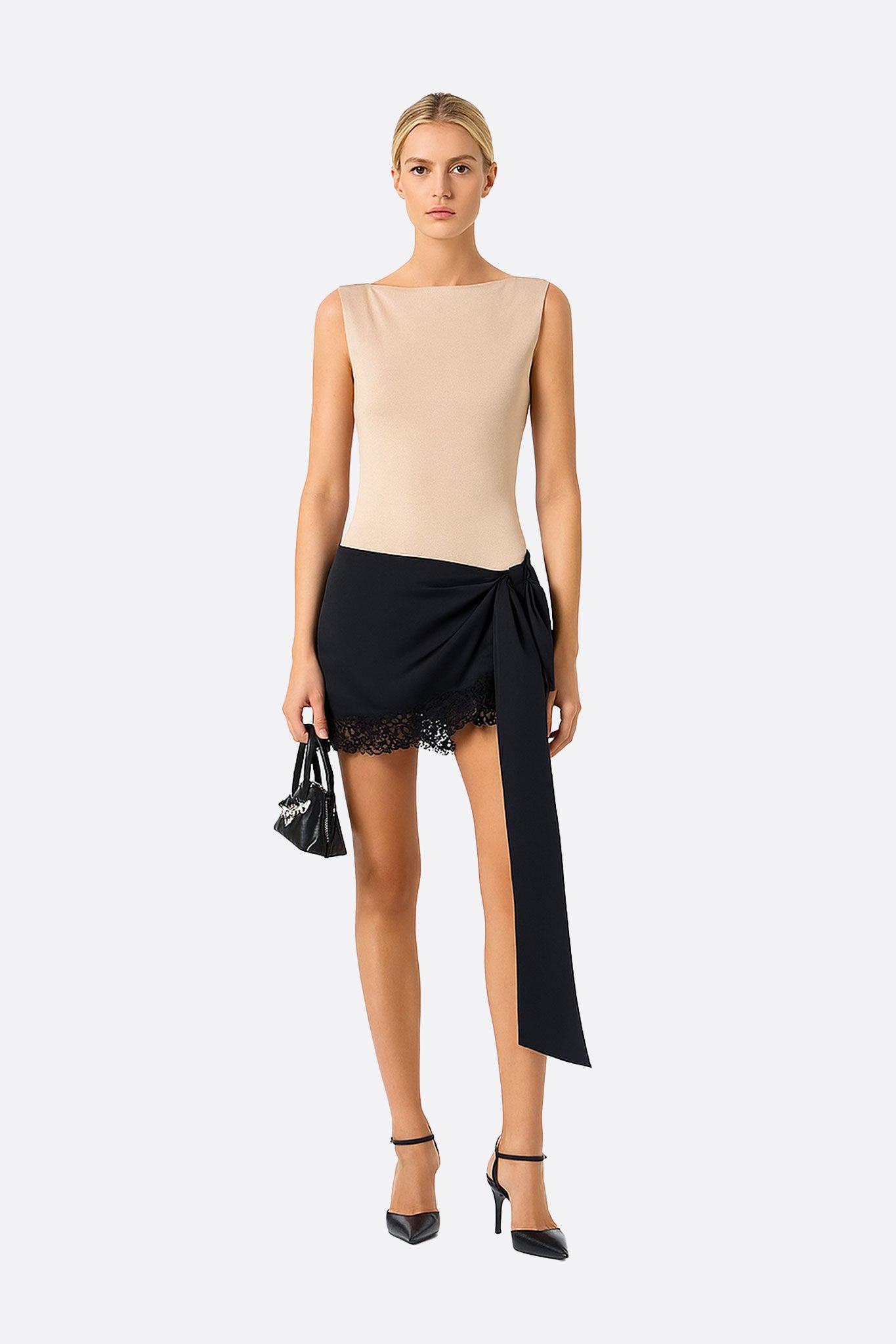 Jupe noire asymétrique en satin et dentelle - MISCIANO
