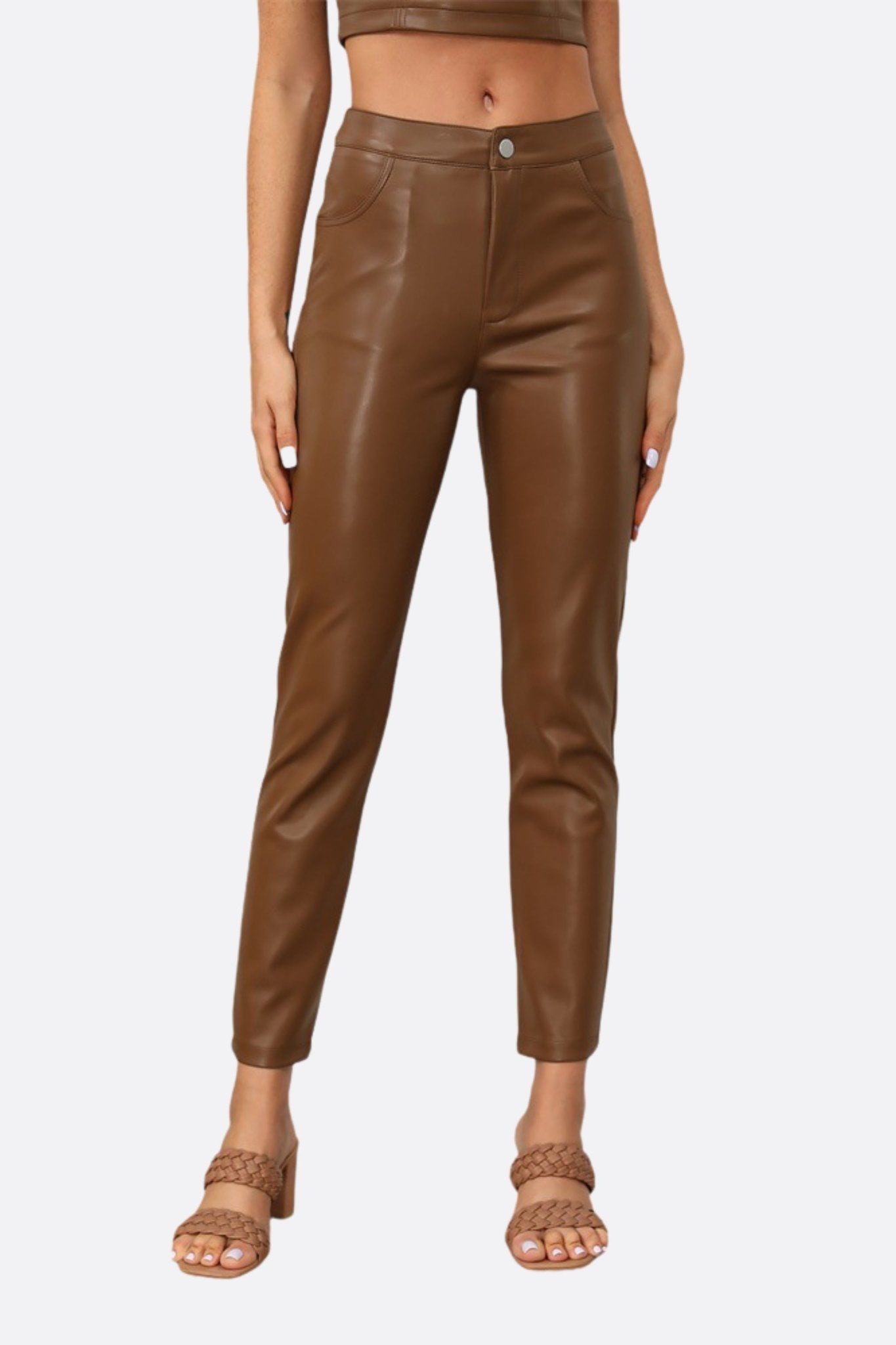 Pantalón de cuero sintético camel 