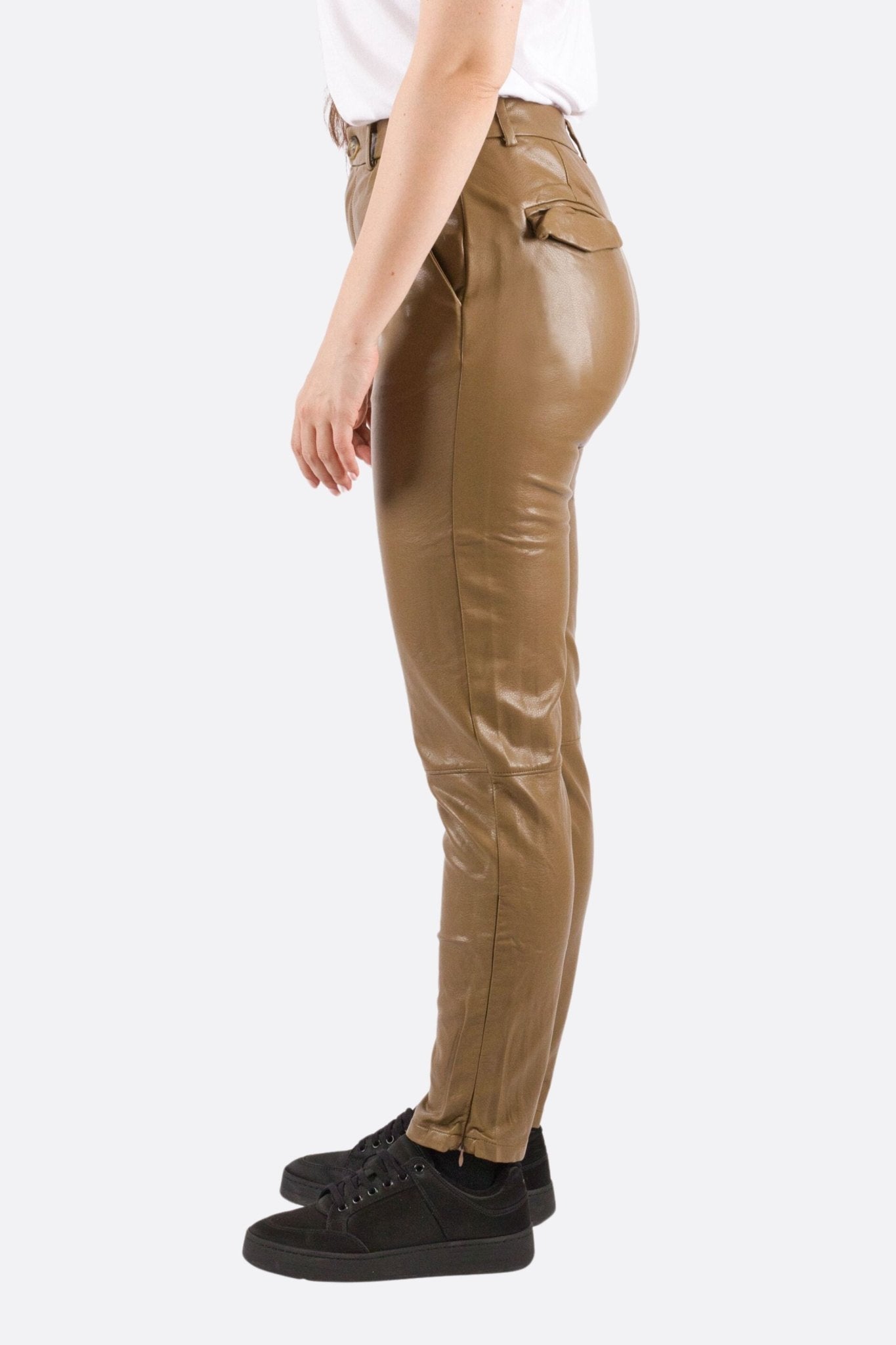 Pantalon en simili cuir camel à coupe ajustée - MISCIANO