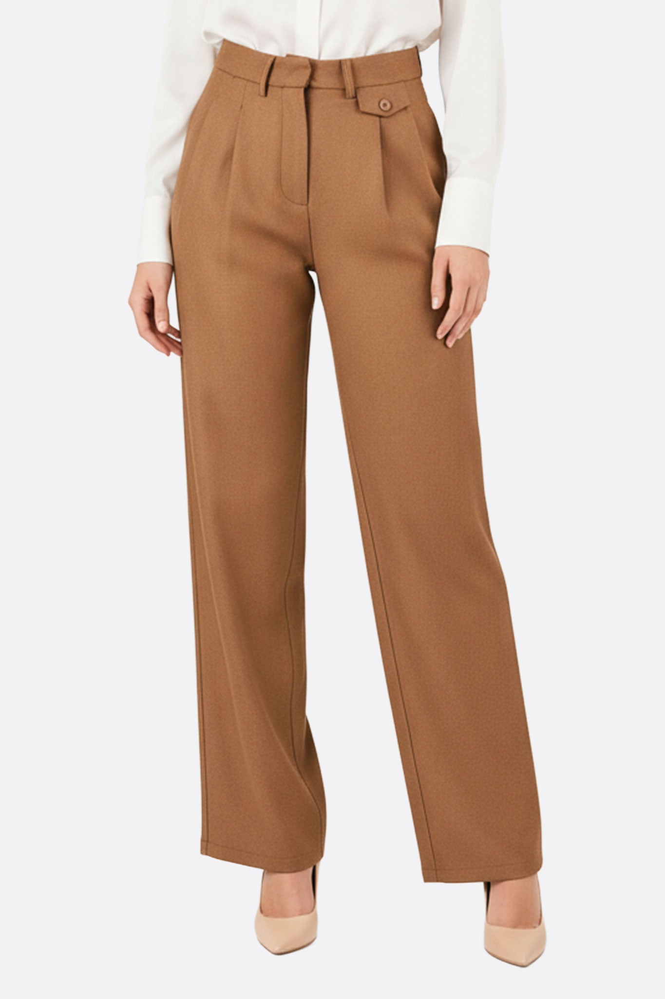 
Pantalon large fluide couleur camel pour femme, chic et élégant, parfait pour une soirée ou une tenue décontractée.



