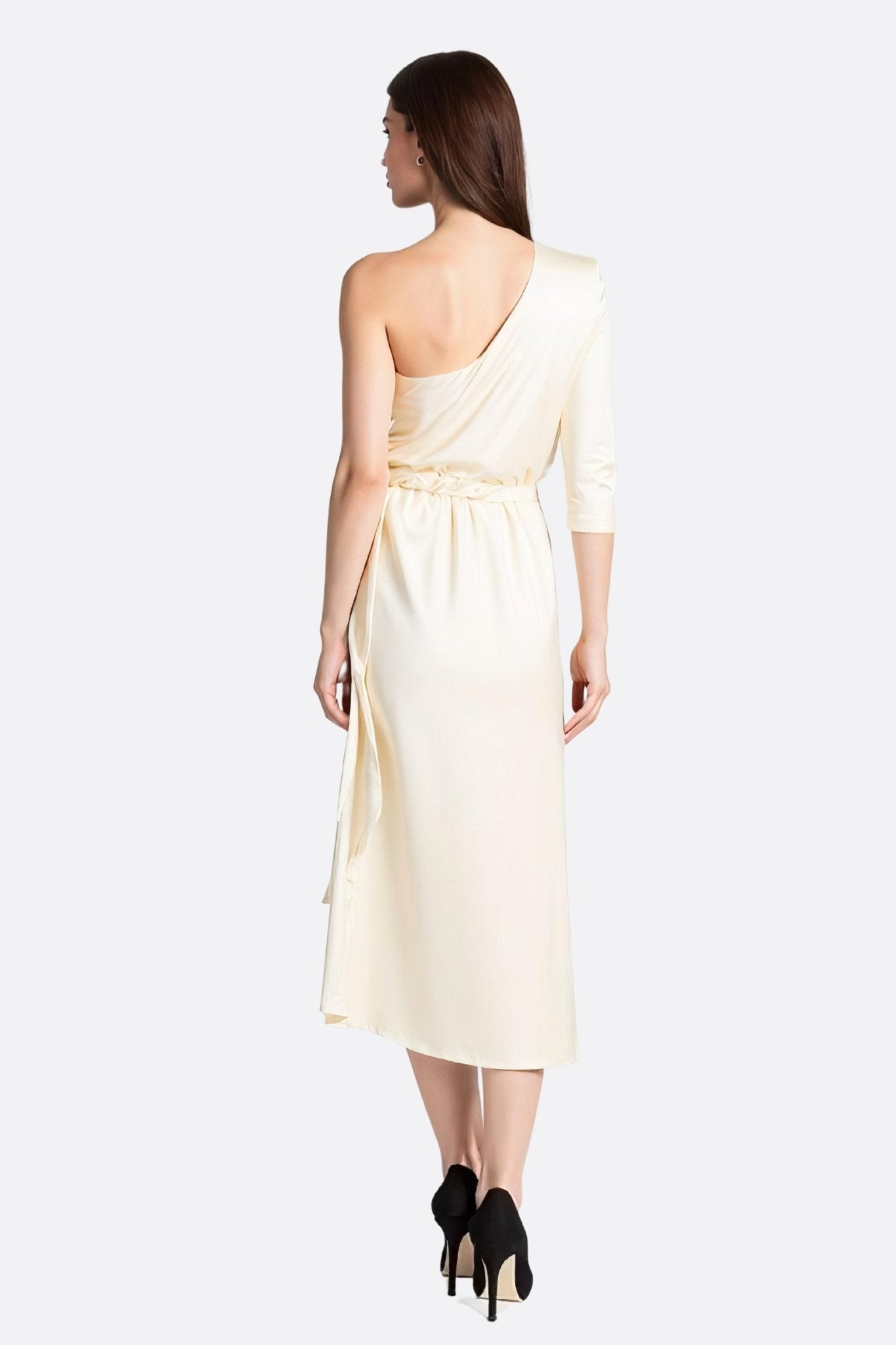 Robe asymétrique drapée en satin blanc écru - MISCIANO