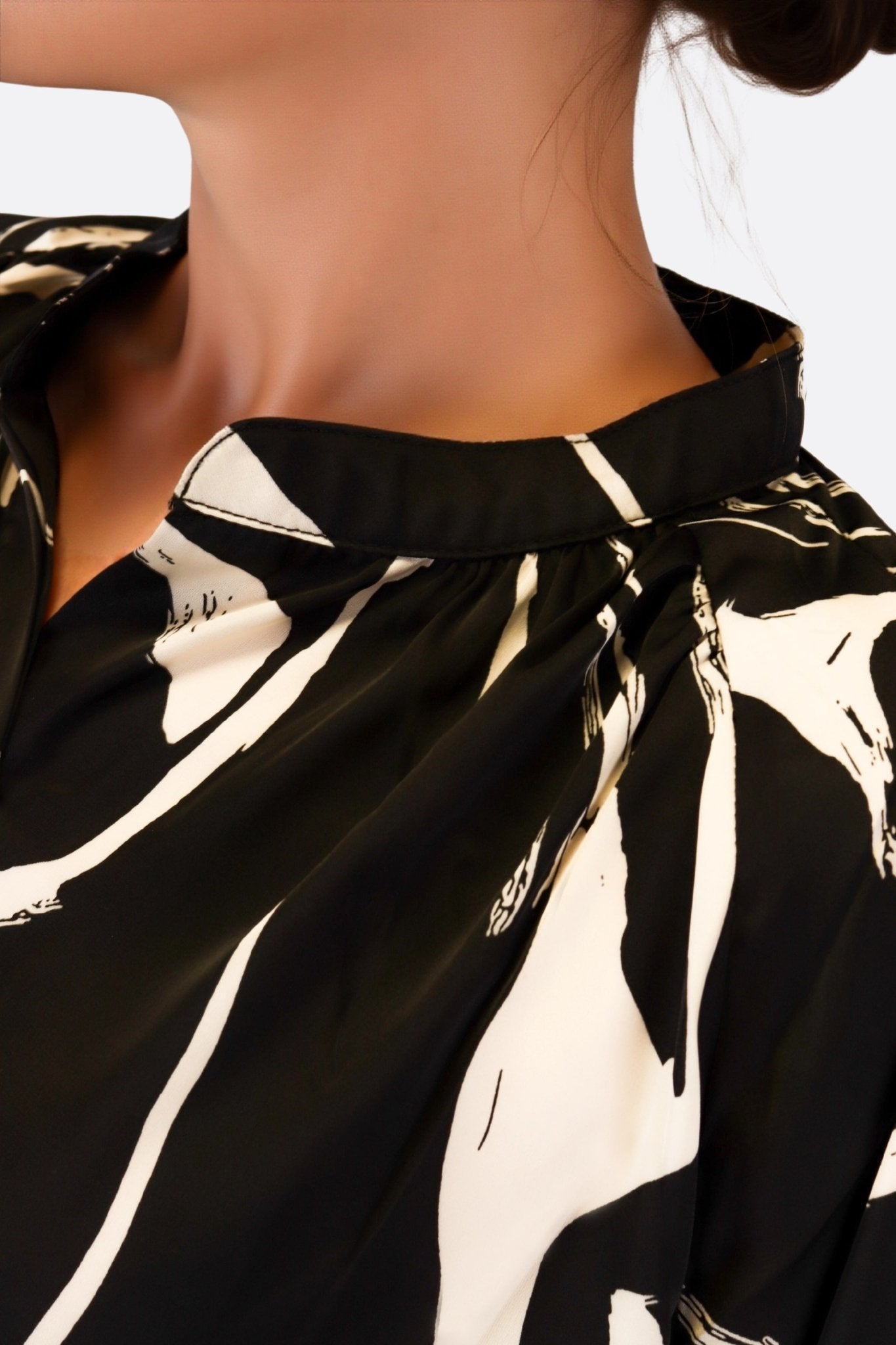 Robe imprimée noire avec ceinture nouée - MISCIANO