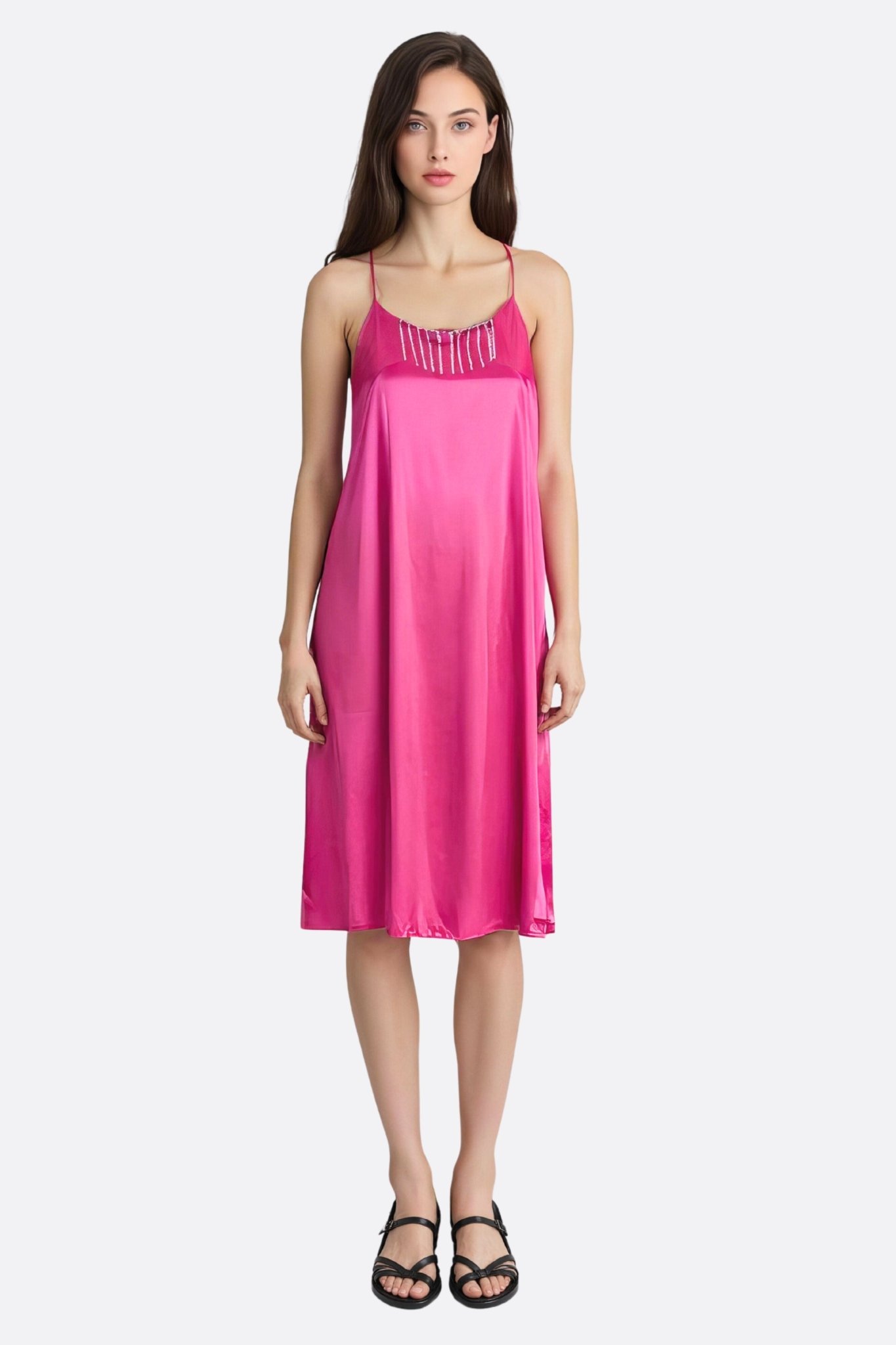 Robe satinée fuchsia à chaînettes de strass argentés - MISCIANO