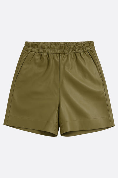 
Short chic en similicuir kaki à taille élastique, parfait pour une soirée élégante ou une journée décontractée.



