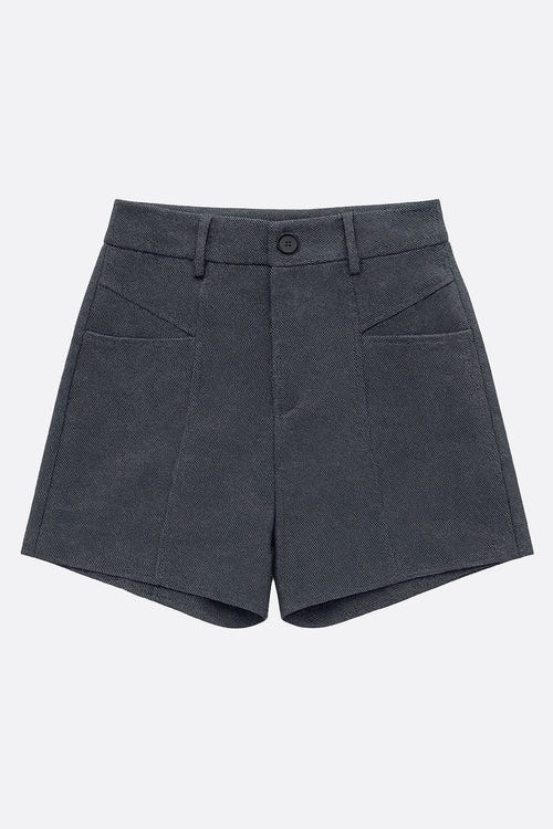 
Short taille haute en tissu texturé gris anthracite pour femme, parfait pour un look chic d'été.



