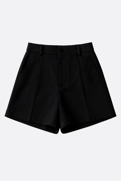 
Short noir chic à pinces, taille haute, parfait pour une soirée élégante ou une journée au bureau.



