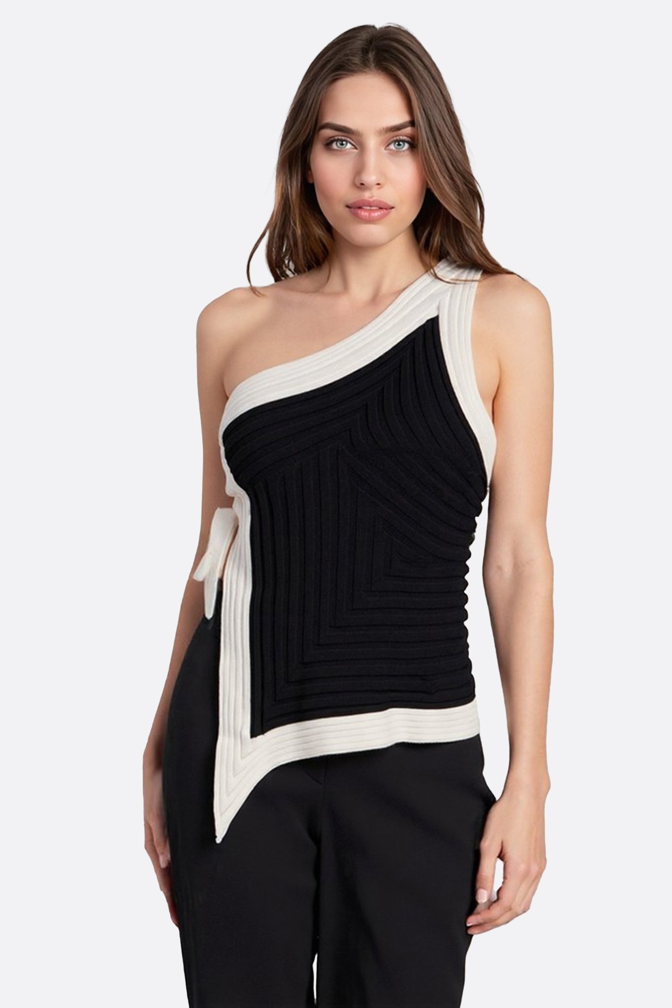 Top asymétrique noir et blanc à design graphique - MISCIANO